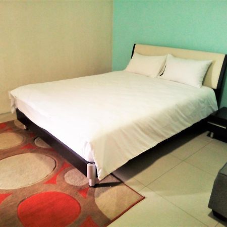 Bed and Breakfast Afrikawisa At O.R. Tambo International Airport Kempton Park Pokój zdjęcie