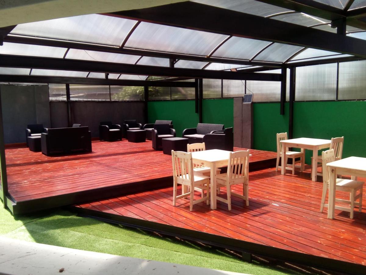 Bed and Breakfast Afrikawisa At O.R. Tambo International Airport Kempton Park Zewnętrze zdjęcie