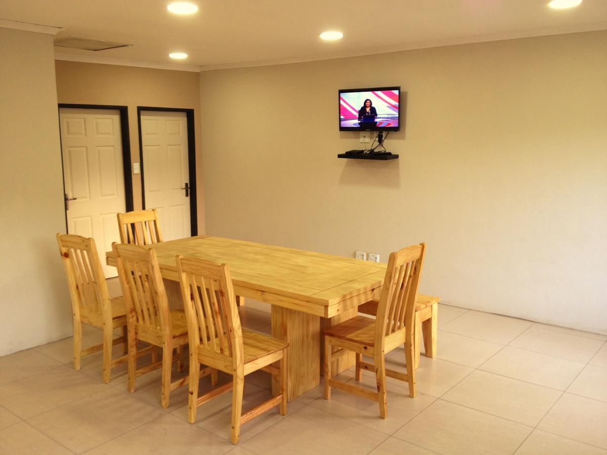 Bed and Breakfast Afrikawisa At O.R. Tambo International Airport Kempton Park Zewnętrze zdjęcie