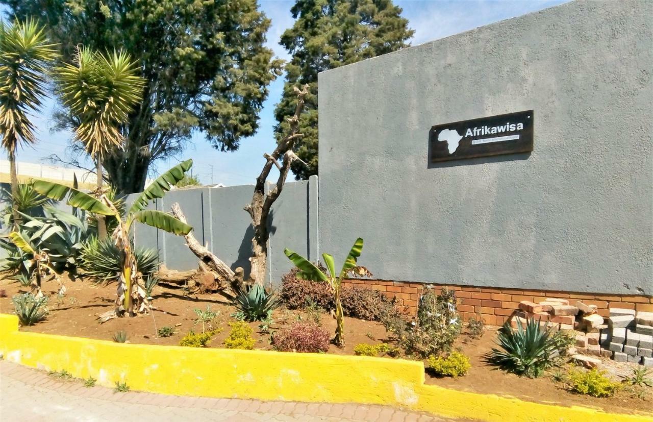 Bed and Breakfast Afrikawisa At O.R. Tambo International Airport Kempton Park Zewnętrze zdjęcie